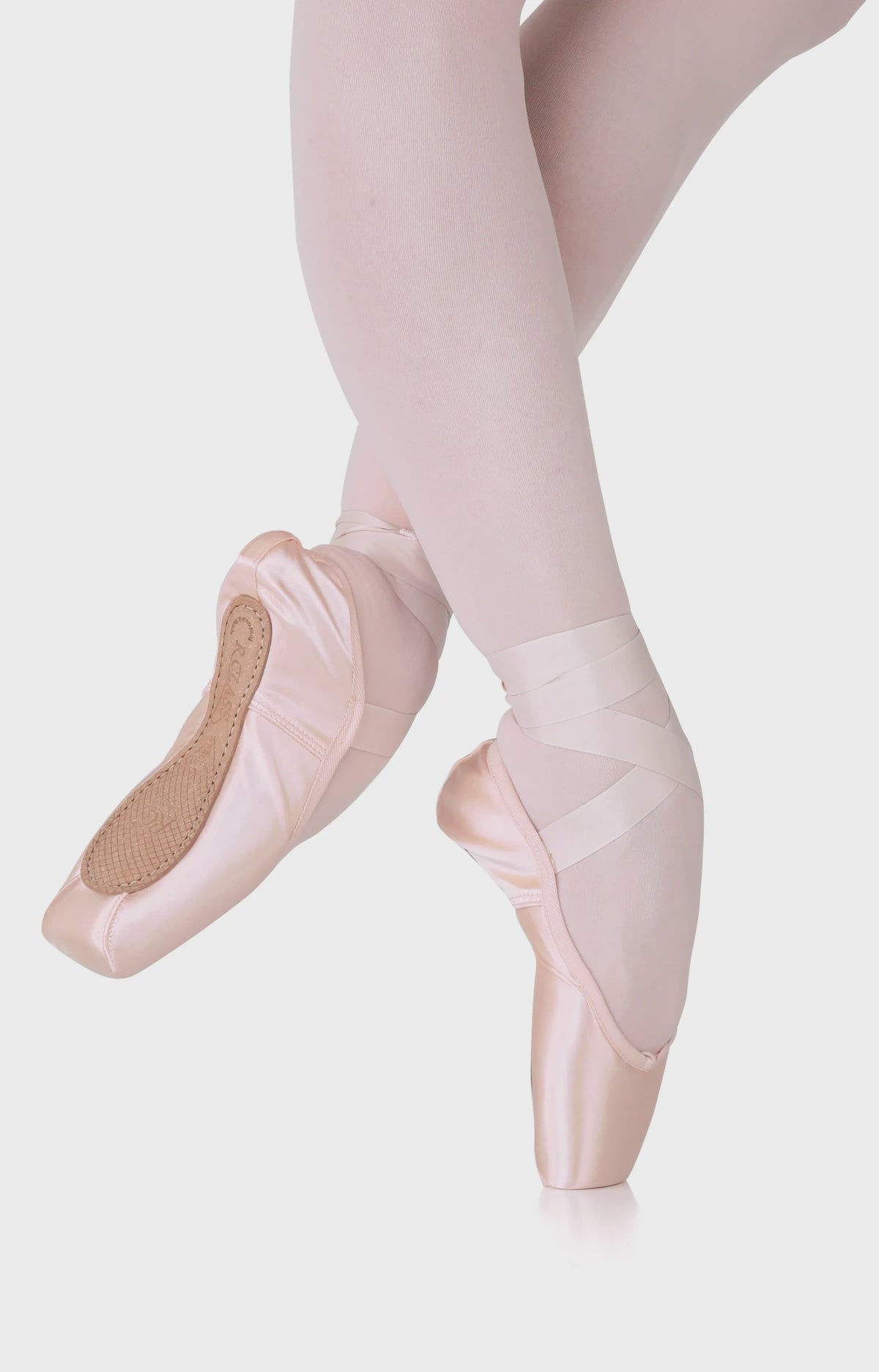 RC 32 Collection Pointe Shoe Medium Adult