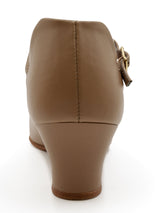 Capezio Jr. Footlight Character Shoe  550
